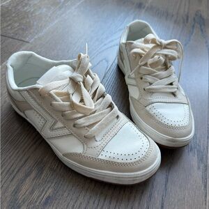 Vans Lowland ComfyCush Leather Shoe Women’s Size 6